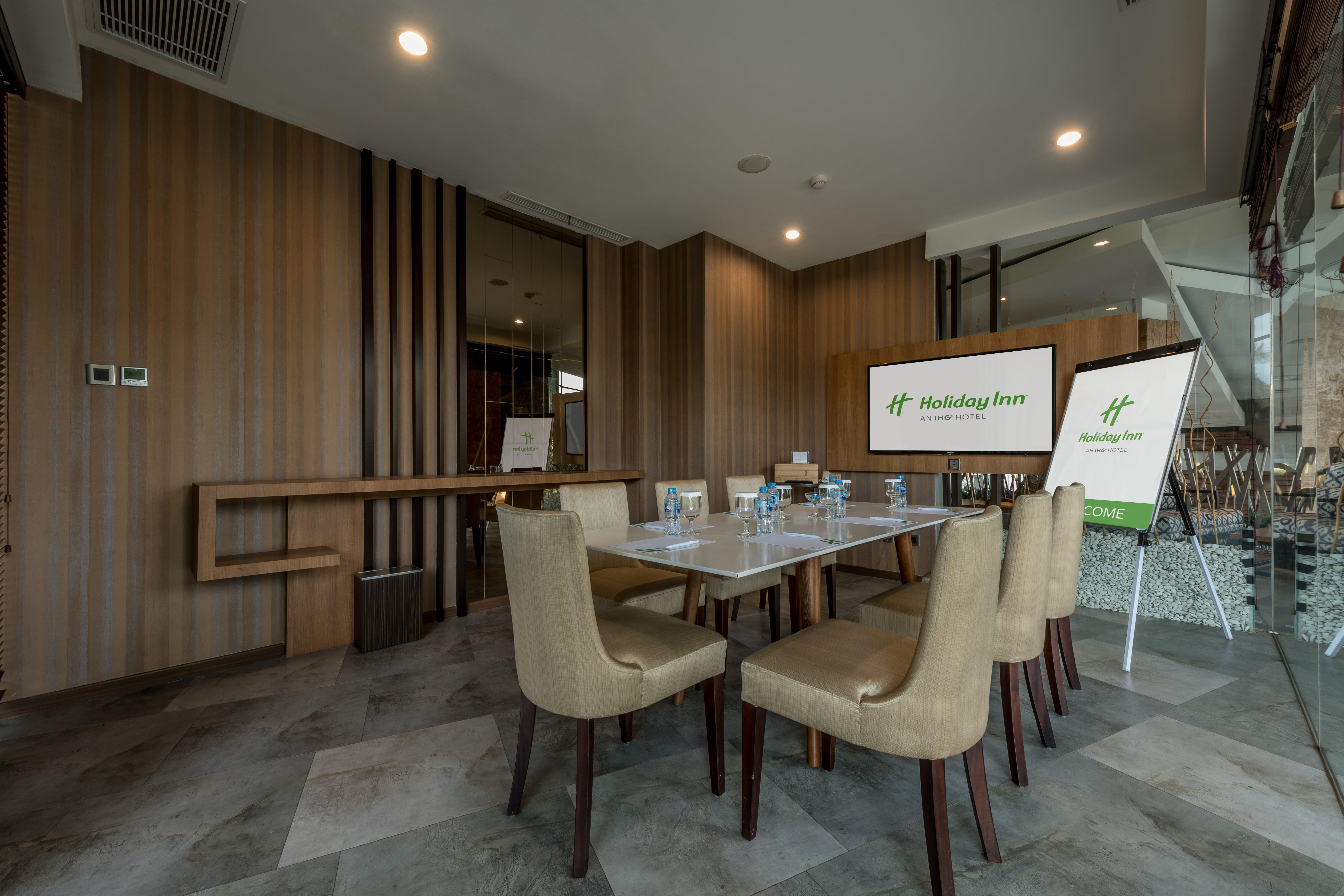 Holiday Inn Cikarang Jababeka By Ihg Exterior foto