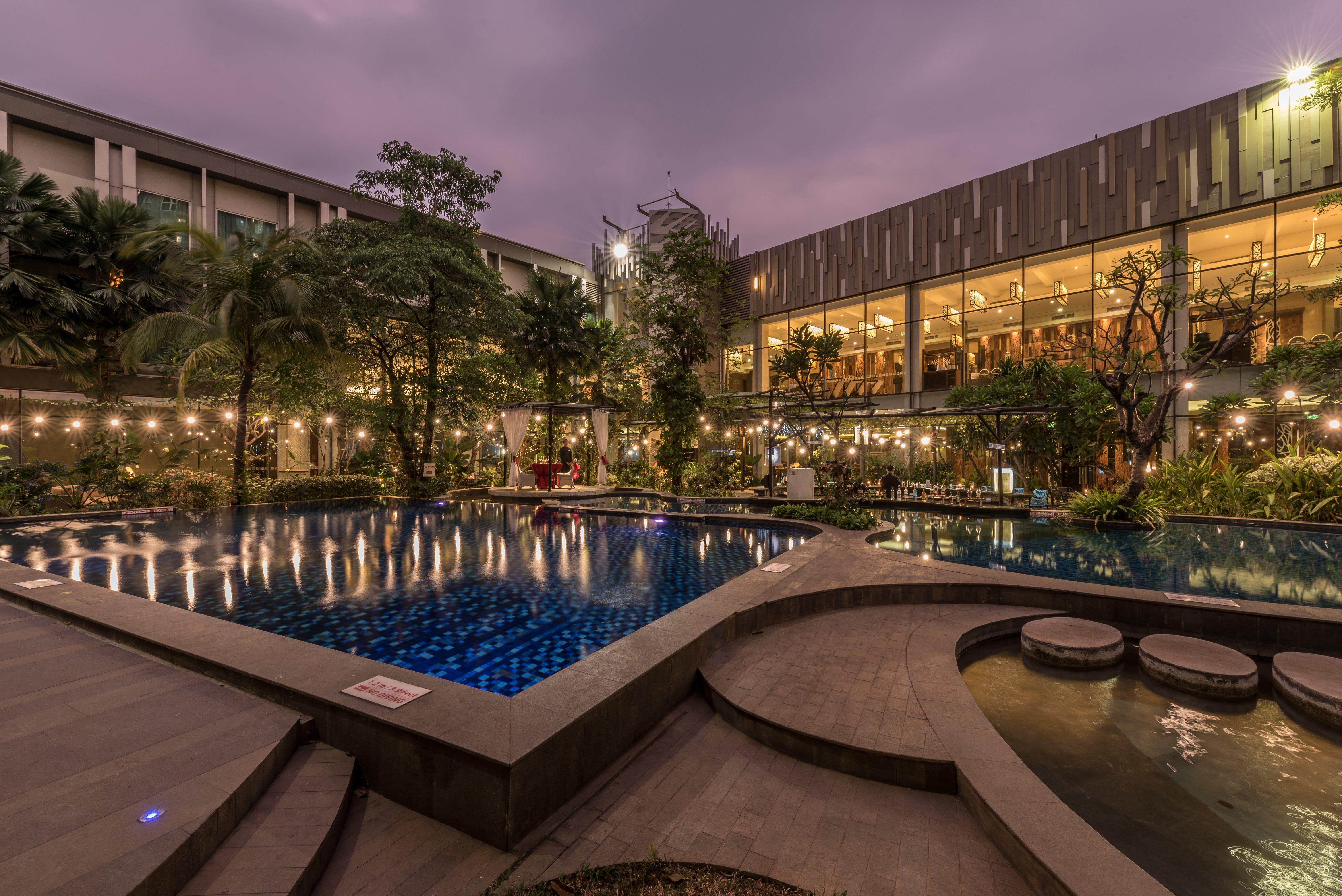 Holiday Inn Cikarang Jababeka By Ihg Exterior foto
