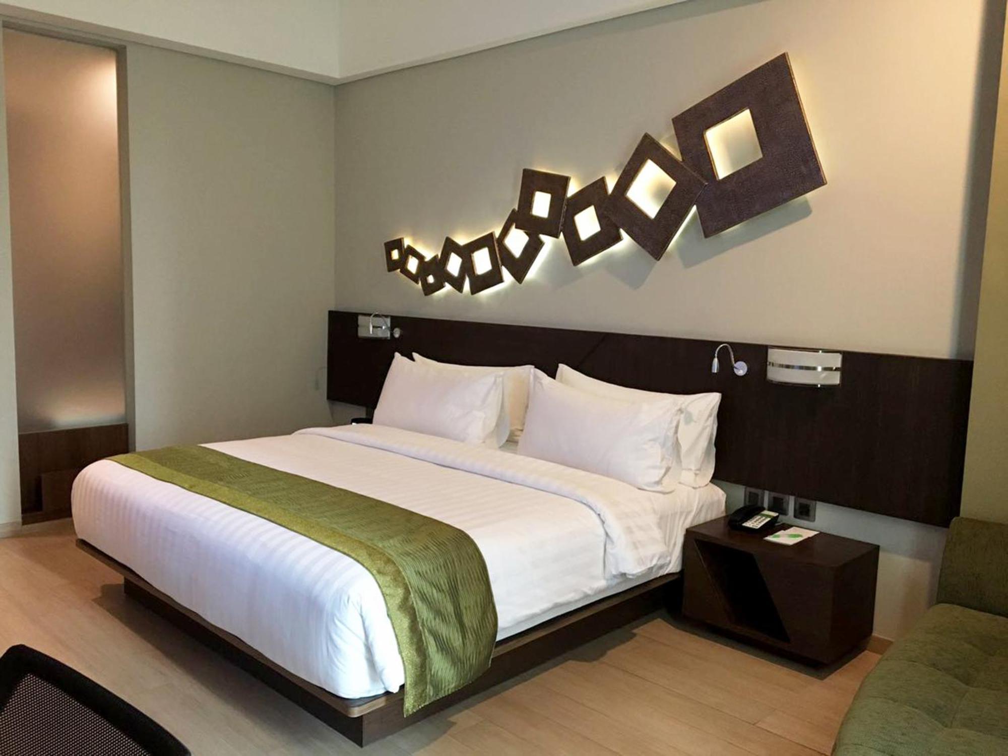 Holiday Inn Cikarang Jababeka By Ihg Exterior foto